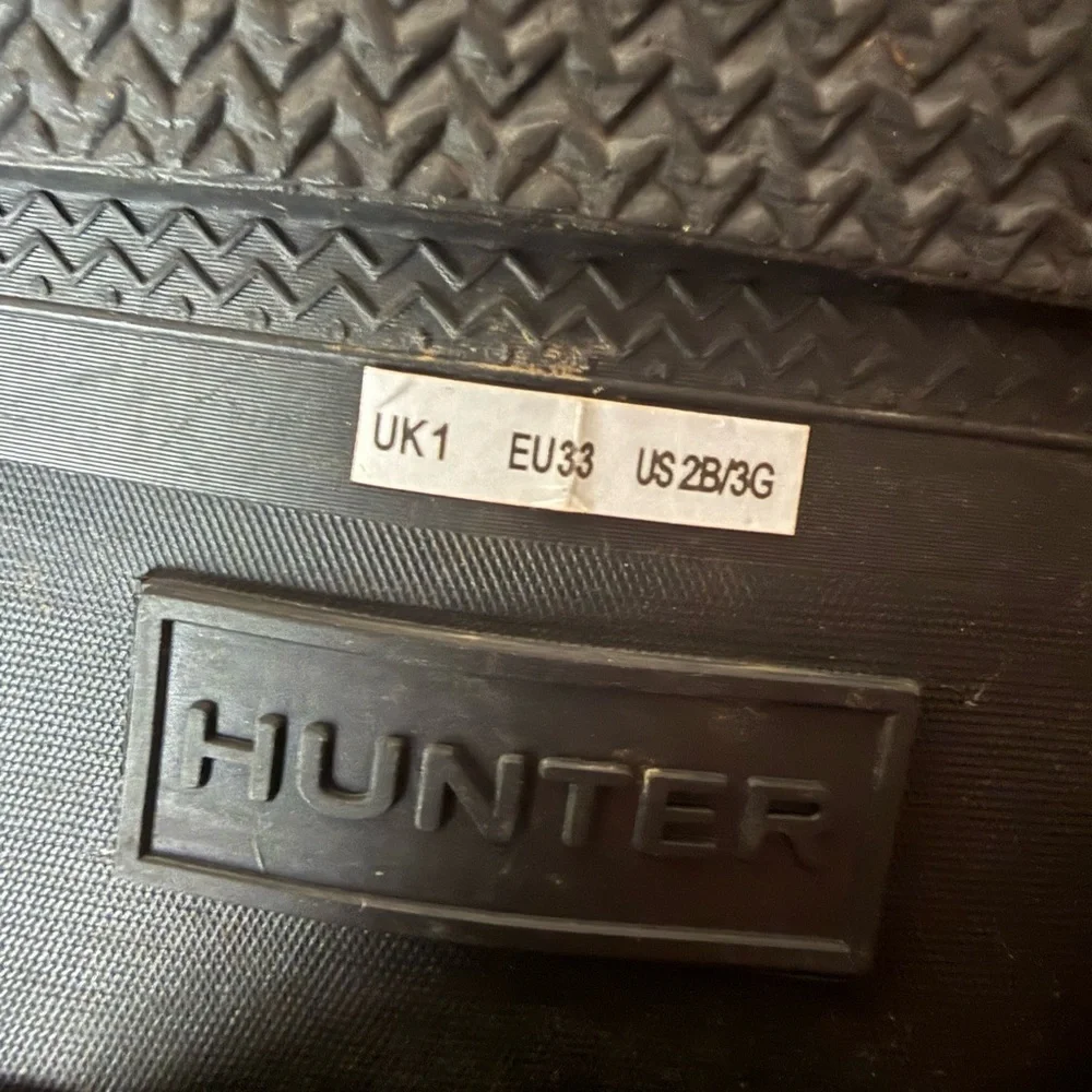 Hunter Matte Kids Original Black Mini Chelsea Boots-Size 2